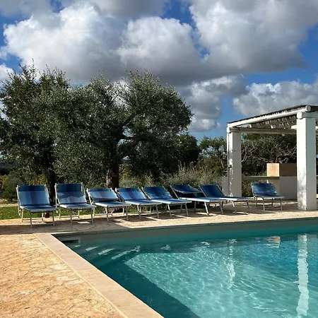 Trulli Acquario Gemelli Complex *