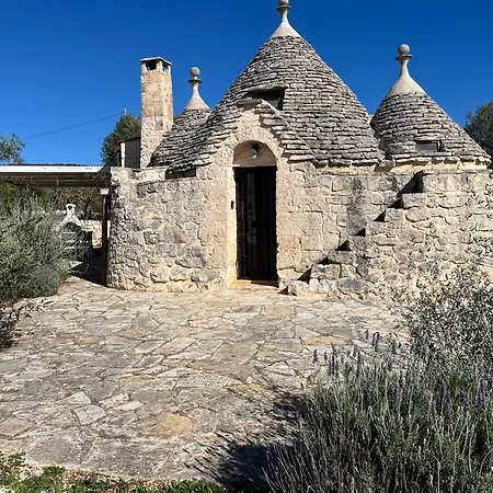 Trulli Acquario Gemelli Complex *